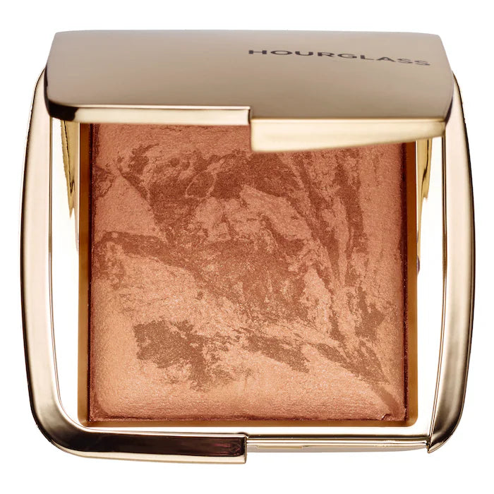 Hourglass 
Ambient® Lighting Bronzer luminous bronze light